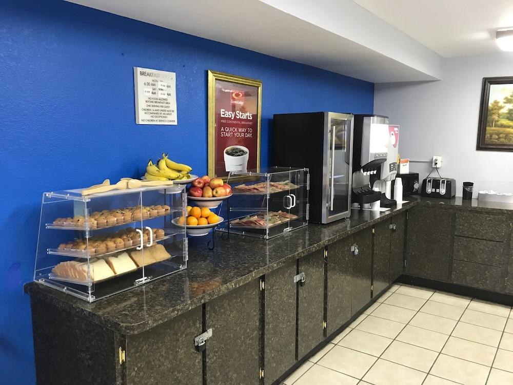 Econo Lodge Inn & Suites I-64 & Us 13 Βιρτζίνια Μπιτς Εξωτερικό φωτογραφία