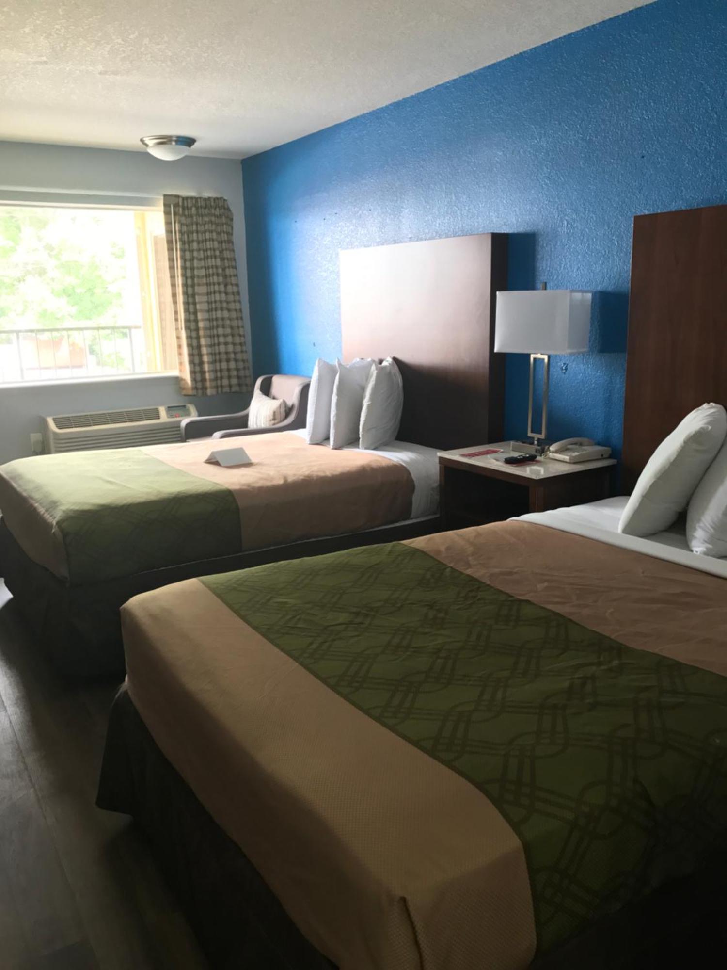 Econo Lodge Inn & Suites I-64 & Us 13 Βιρτζίνια Μπιτς Εξωτερικό φωτογραφία