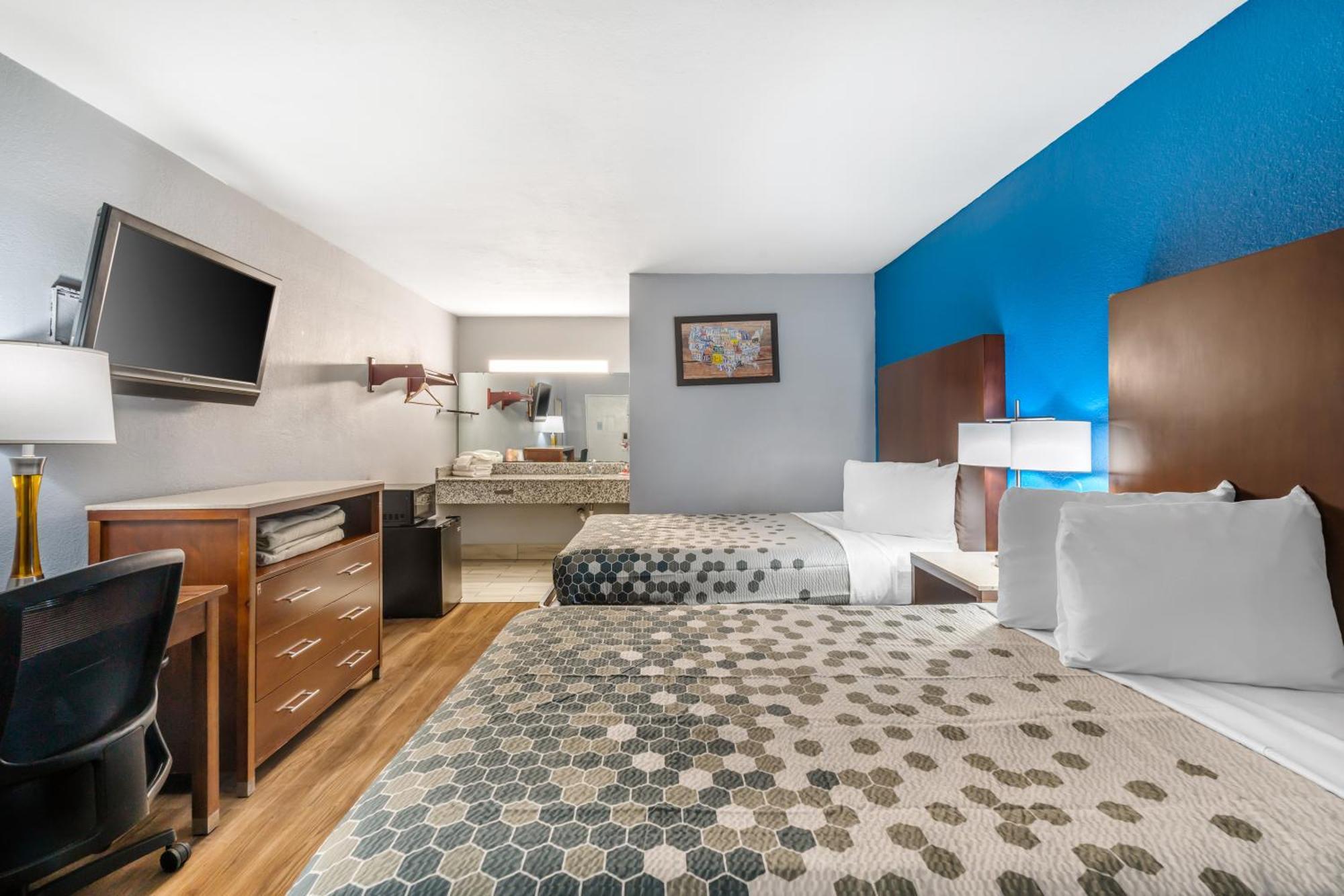 Econo Lodge Inn & Suites I-64 & Us 13 Βιρτζίνια Μπιτς Εξωτερικό φωτογραφία