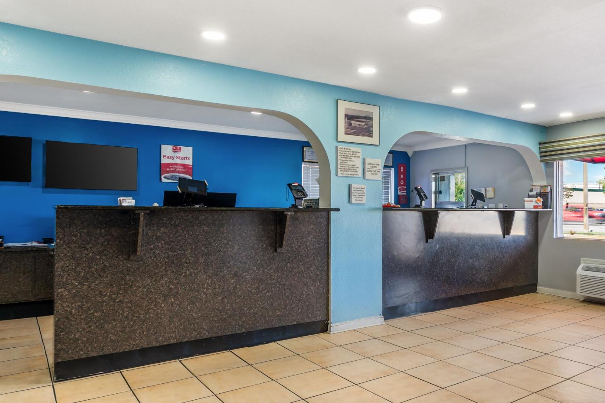 Econo Lodge Inn & Suites I-64 & Us 13 Βιρτζίνια Μπιτς Εξωτερικό φωτογραφία