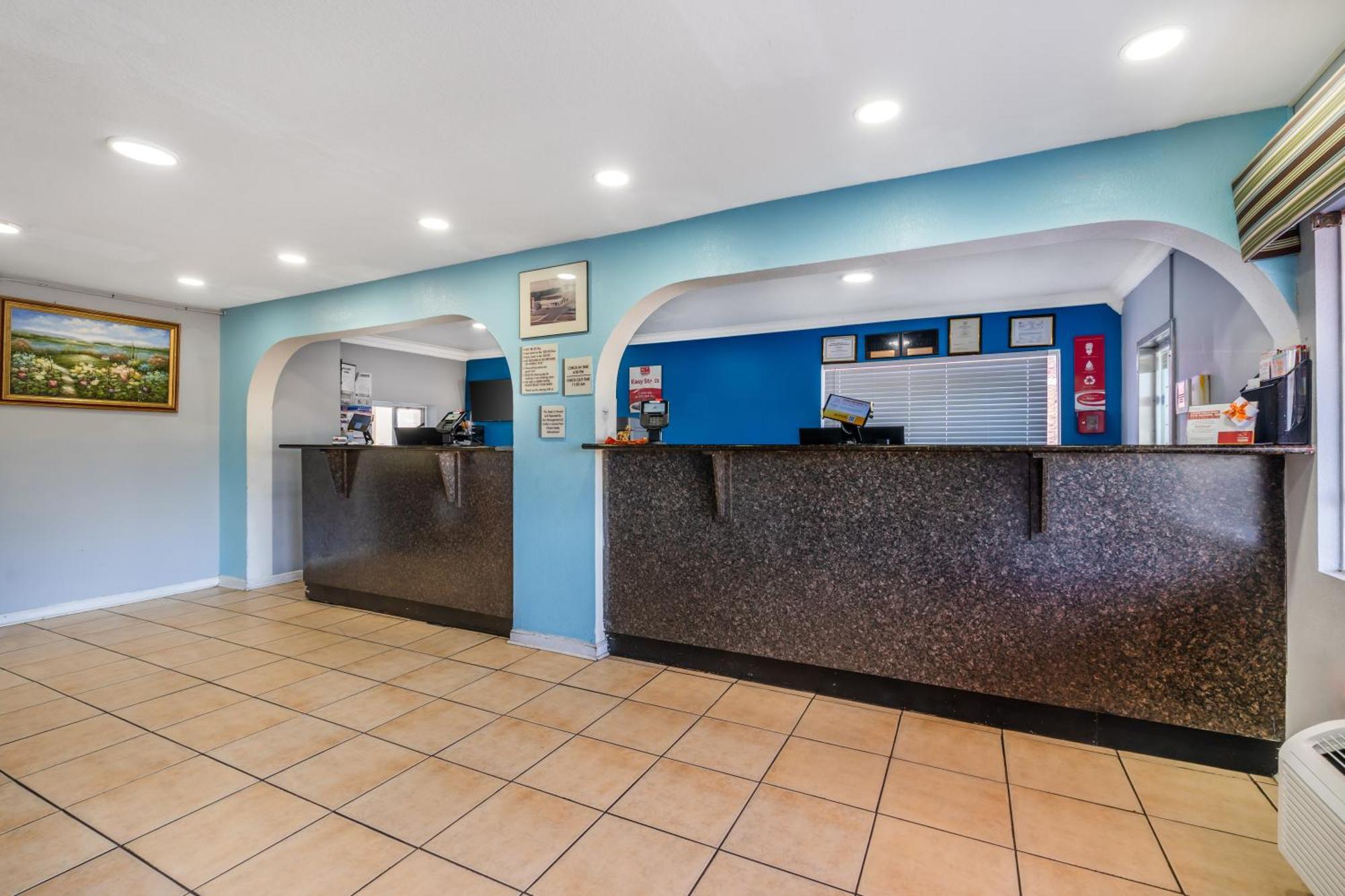 Econo Lodge Inn & Suites I-64 & Us 13 Βιρτζίνια Μπιτς Εξωτερικό φωτογραφία